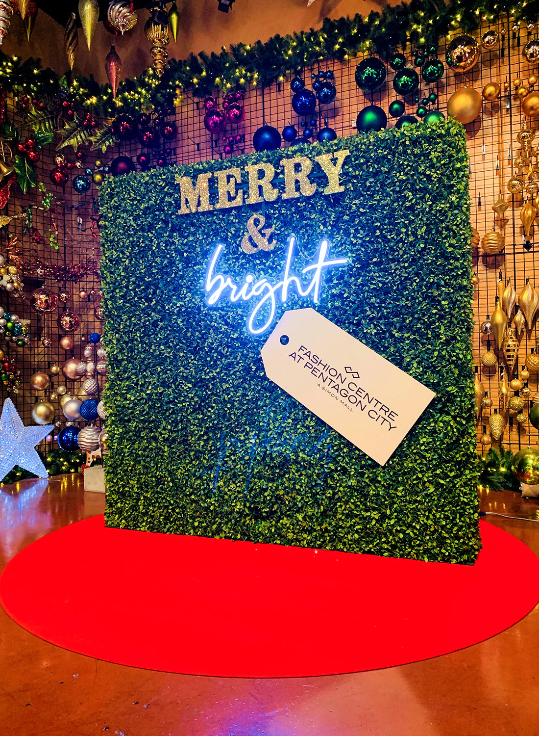 Merry & Bright Holiday Ivy Wall Backdrop