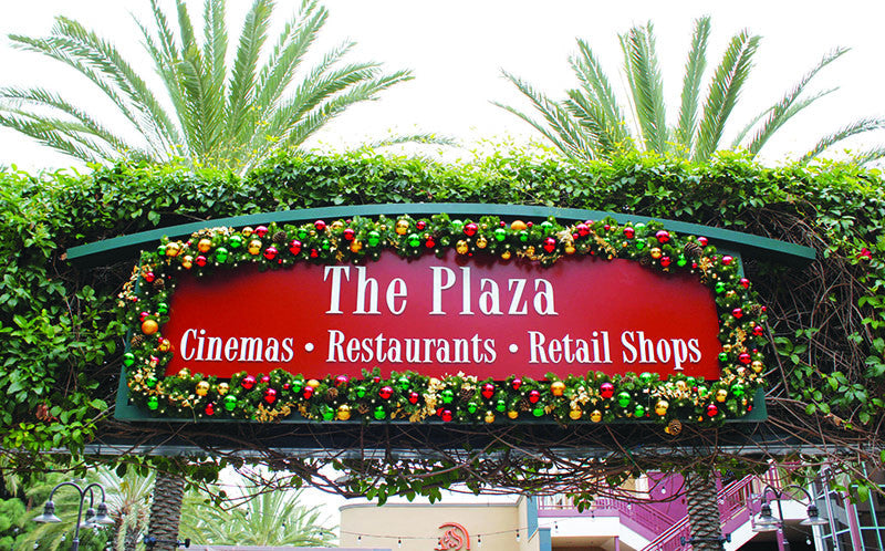 Classic Style Decorated Garland