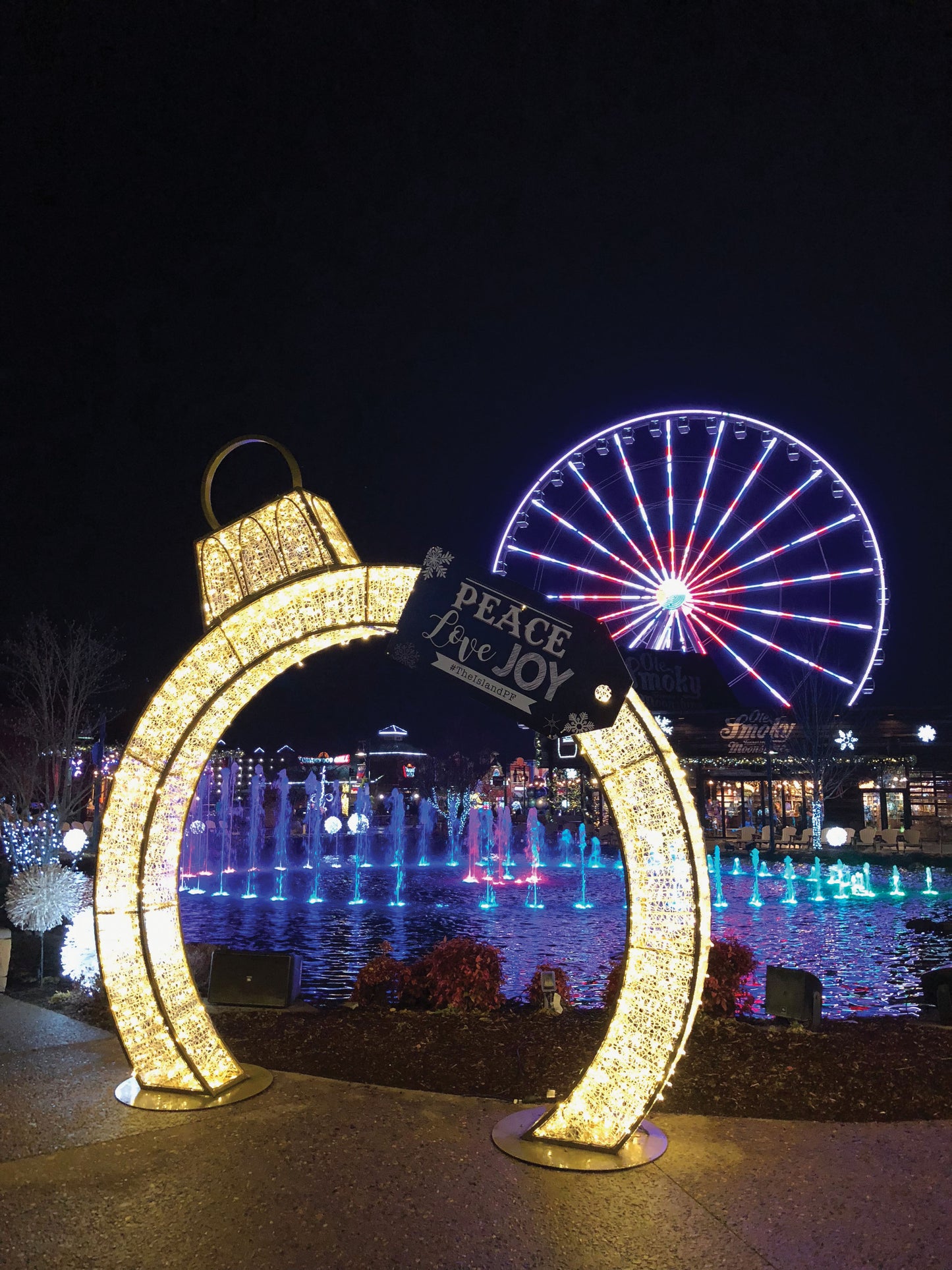 LED Illuminated Outdoor Giant Ornament Decor