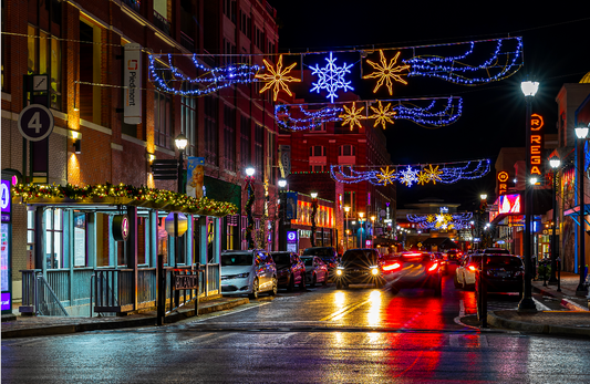 Why Commercial Christmas Supply Is the Best Choice for Downtown Holiday Decor Programs