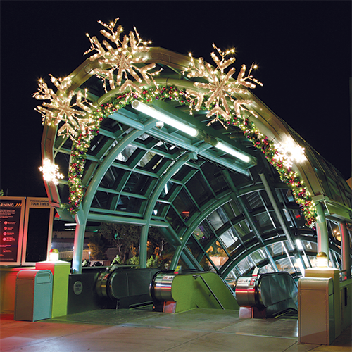 5' Deluxe Forked Snowflake LED pole mount, 90 LEDs, 87W, 22 lb, for storefronts, hotels, lobbies and streetscapes