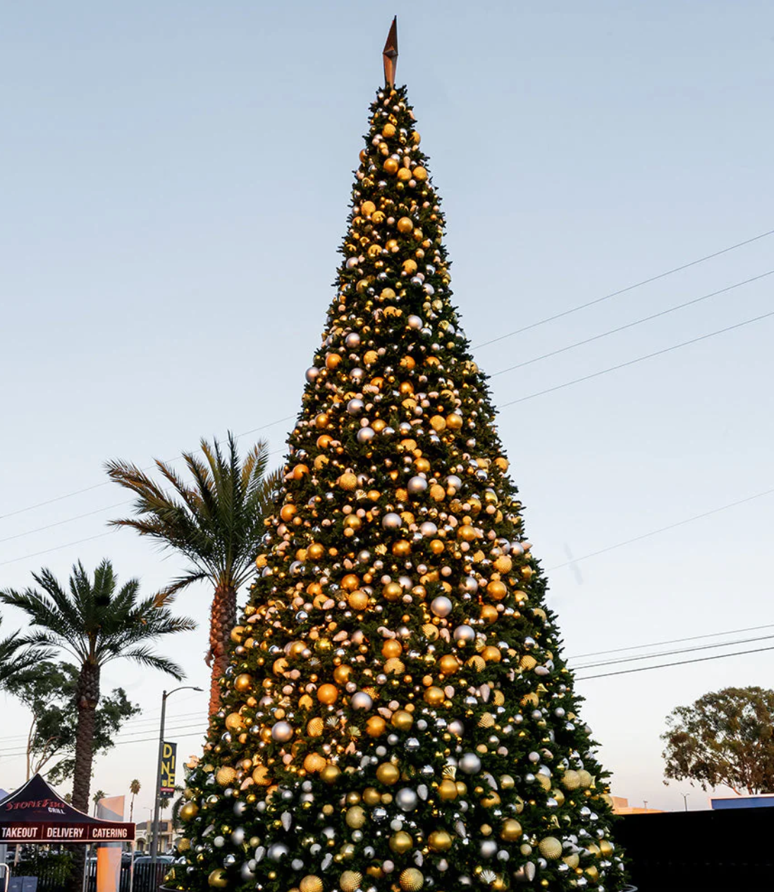 Large commercial Christmas tree low voltage with ornaments
