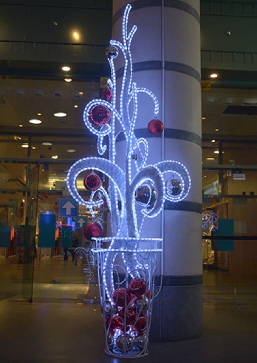 St Petersburg commercial rope light display