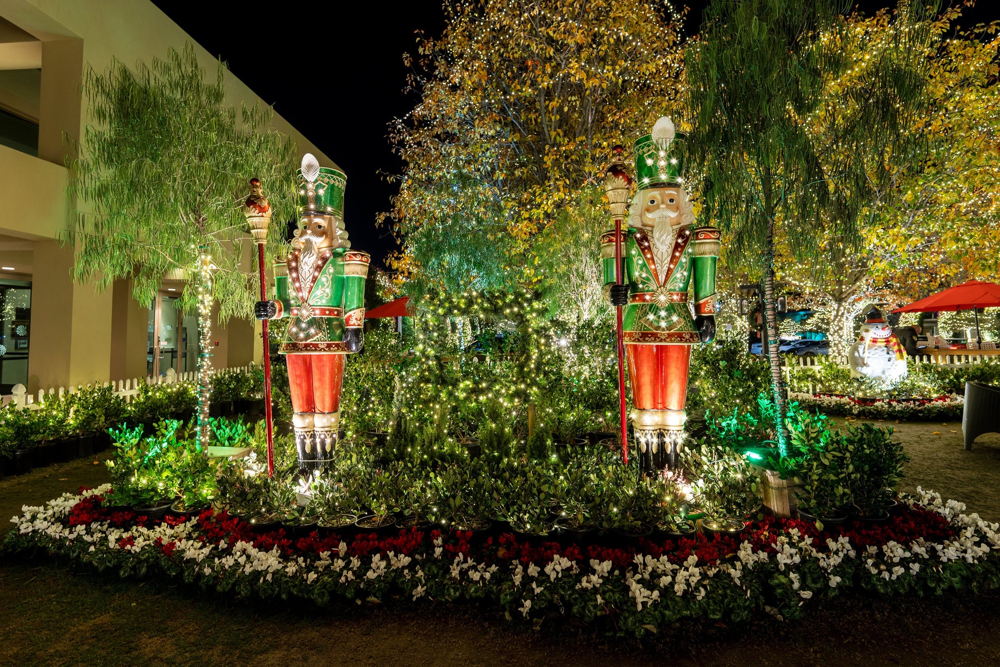 253.5 lb 10' nutcracker figure with LED lighting , 30 lights drawing 8 watts