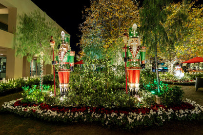 253.5 lb 10' nutcracker figure with LED lighting , 30 lights drawing 8 watts