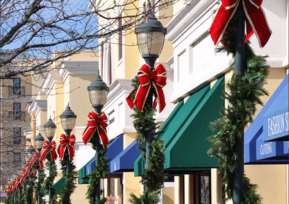 Outdoor Shopping Center Garland Pole Wraps with Bows