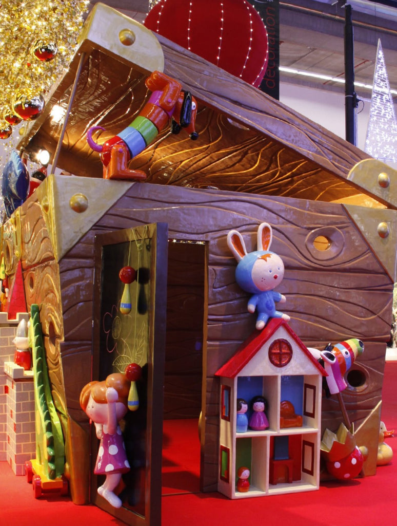 Walk Through Holiday Gift Box Santa House
