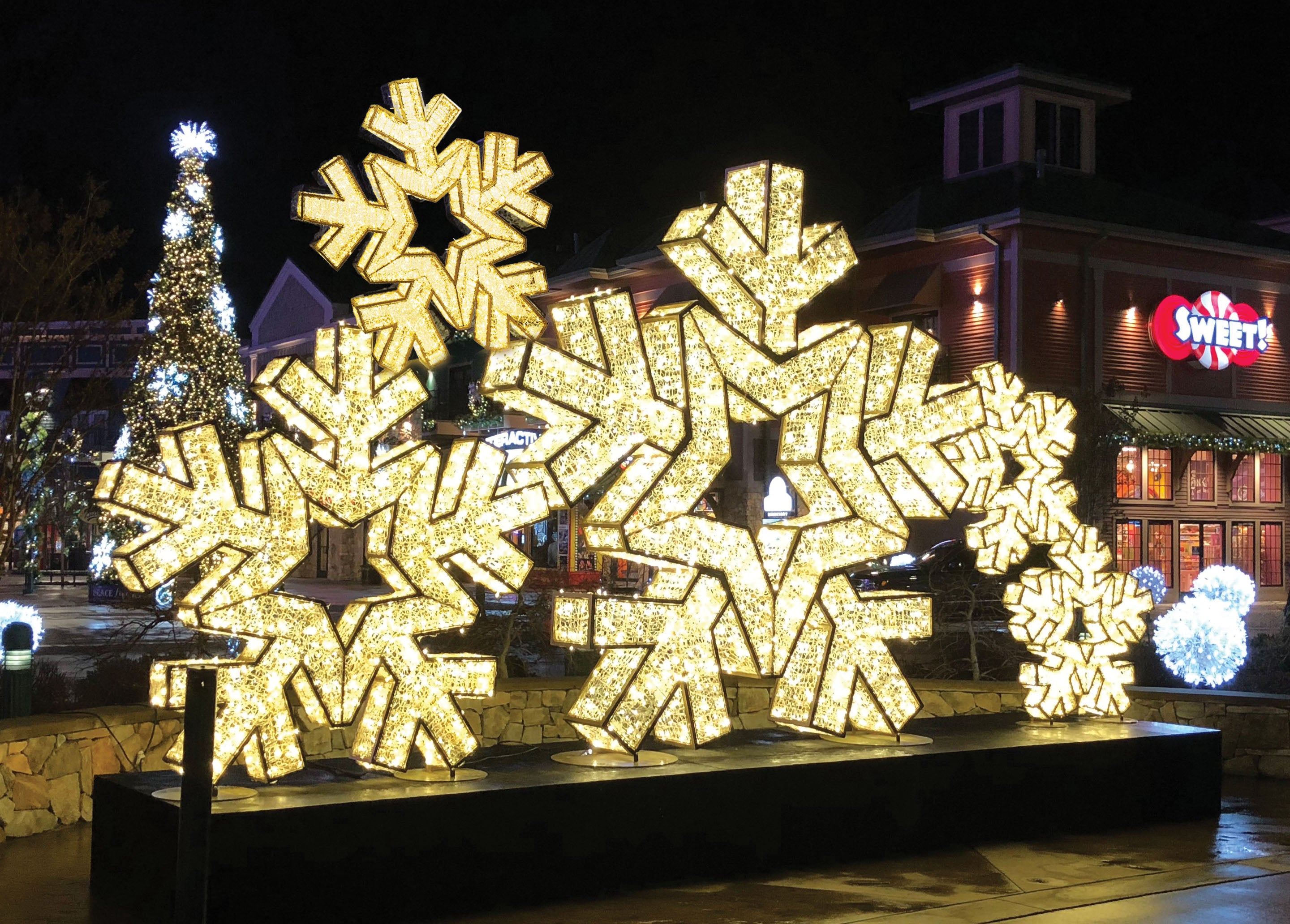Giant Lighted Snowflake